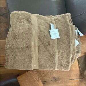 3 Restoration Hardware  802 gram Turkish towels NWT
